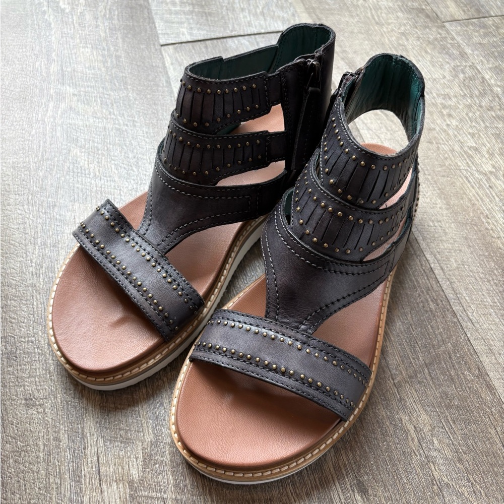 Bed Stu Carlitta II Black Sandals